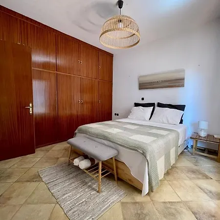 Evian House Tatil Evi