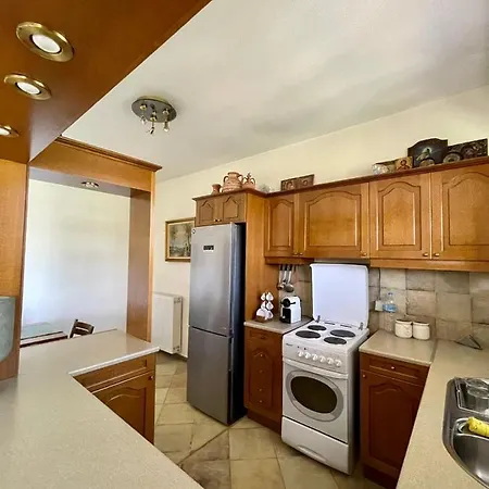 Evian House Tatil Evi